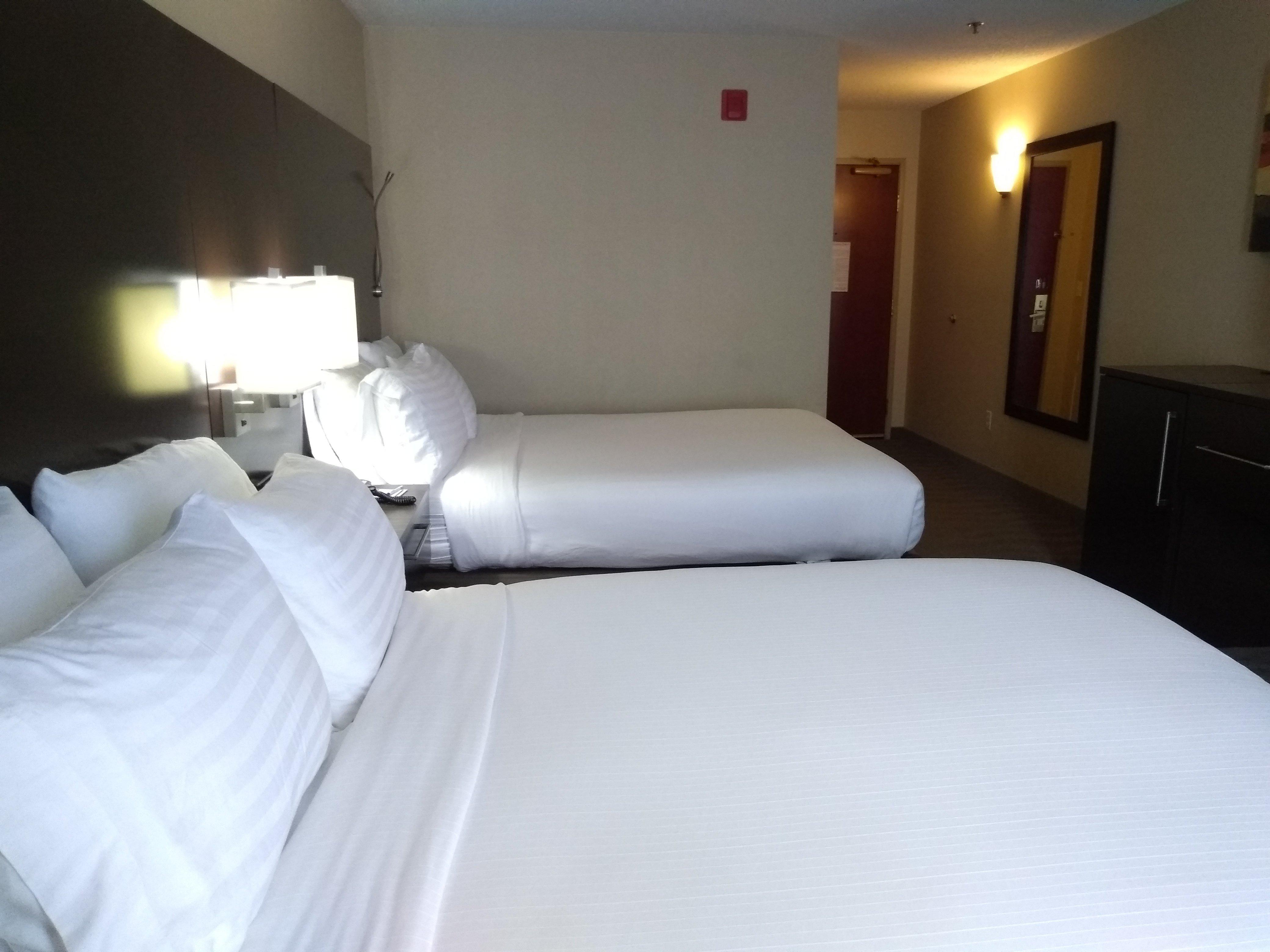 Holiday Inn Express Hotel & Suites Waterford By Ihg Eksteriør billede
