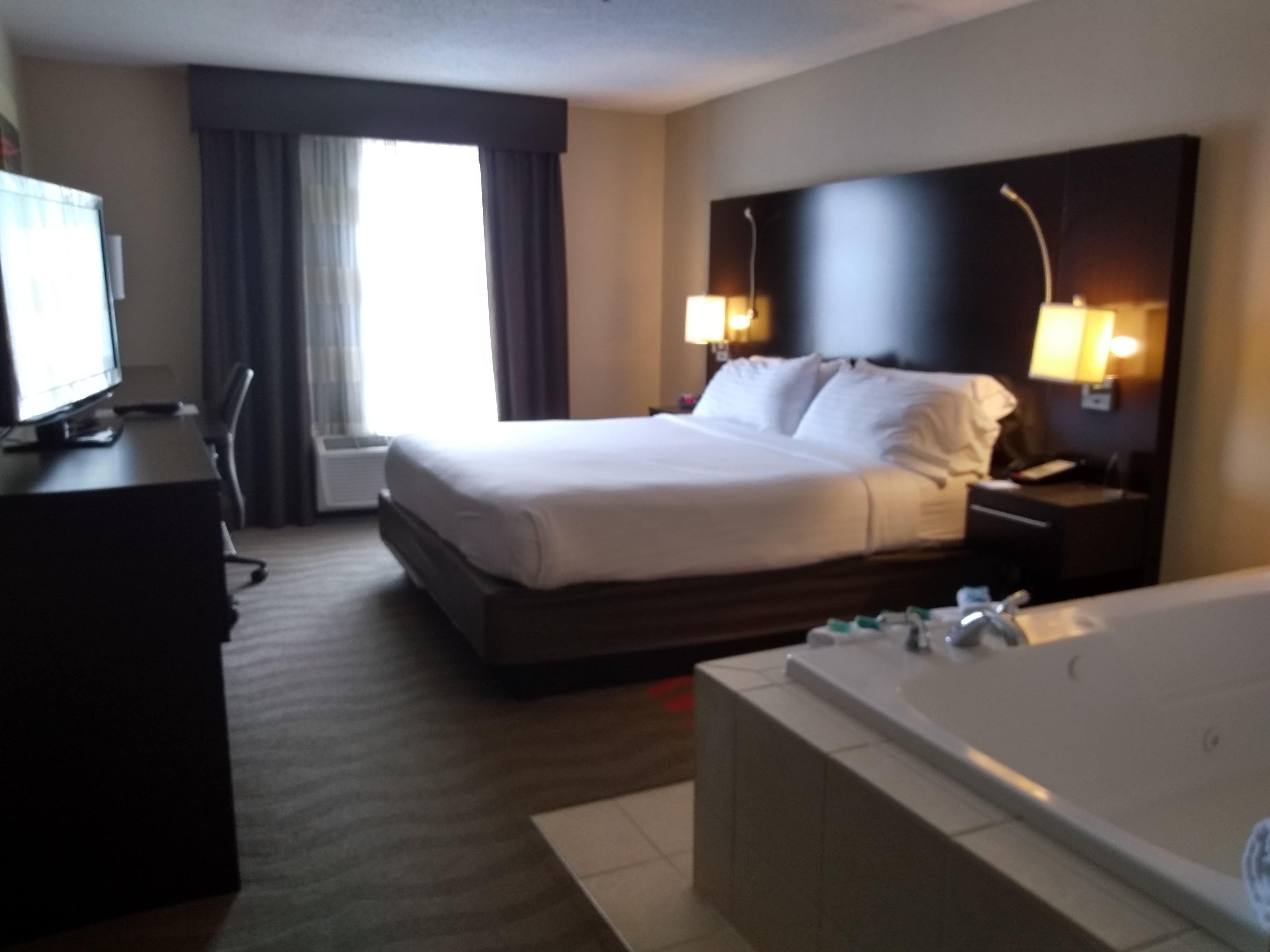 Holiday Inn Express Hotel & Suites Waterford By Ihg Eksteriør billede