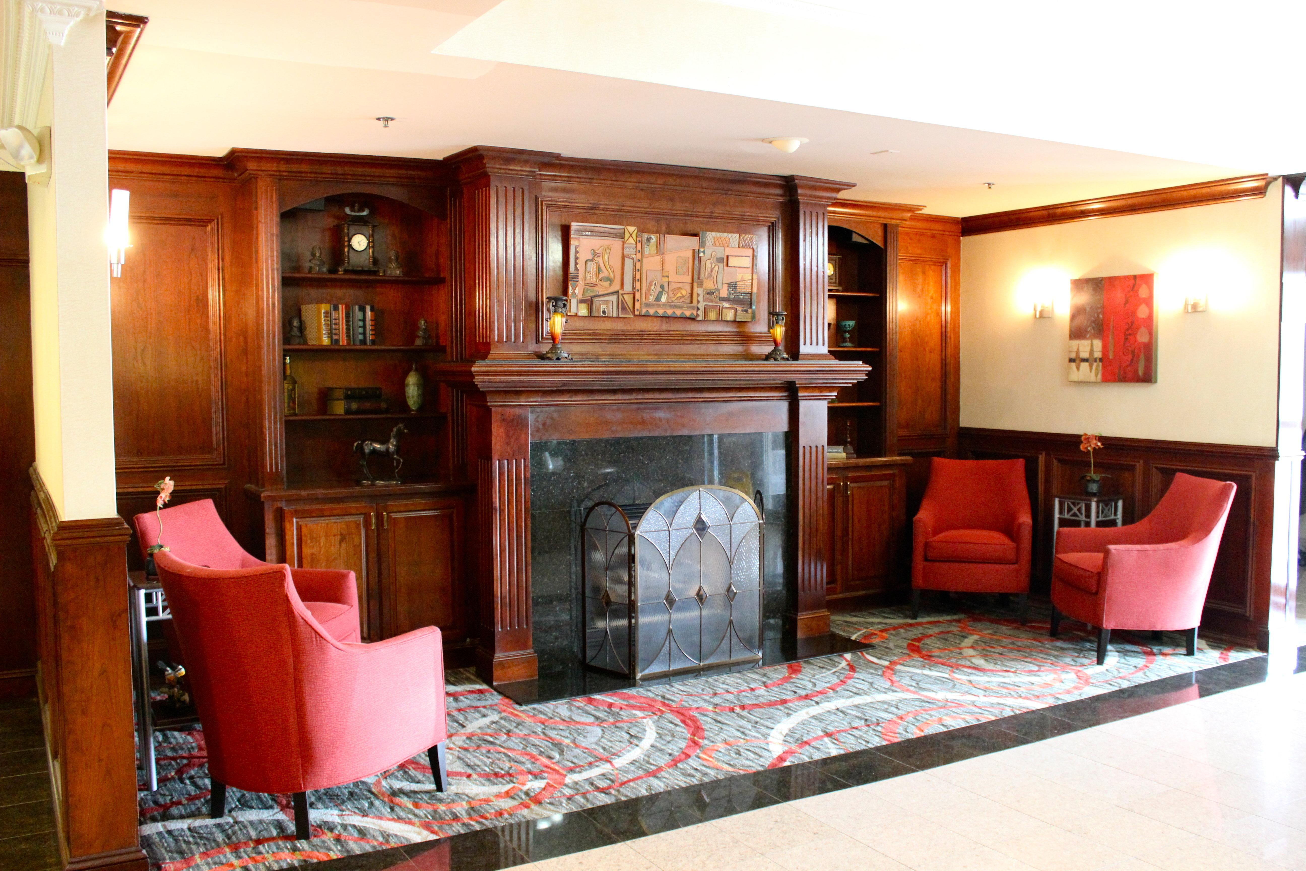 Holiday Inn Express Hotel & Suites Waterford By Ihg Eksteriør billede