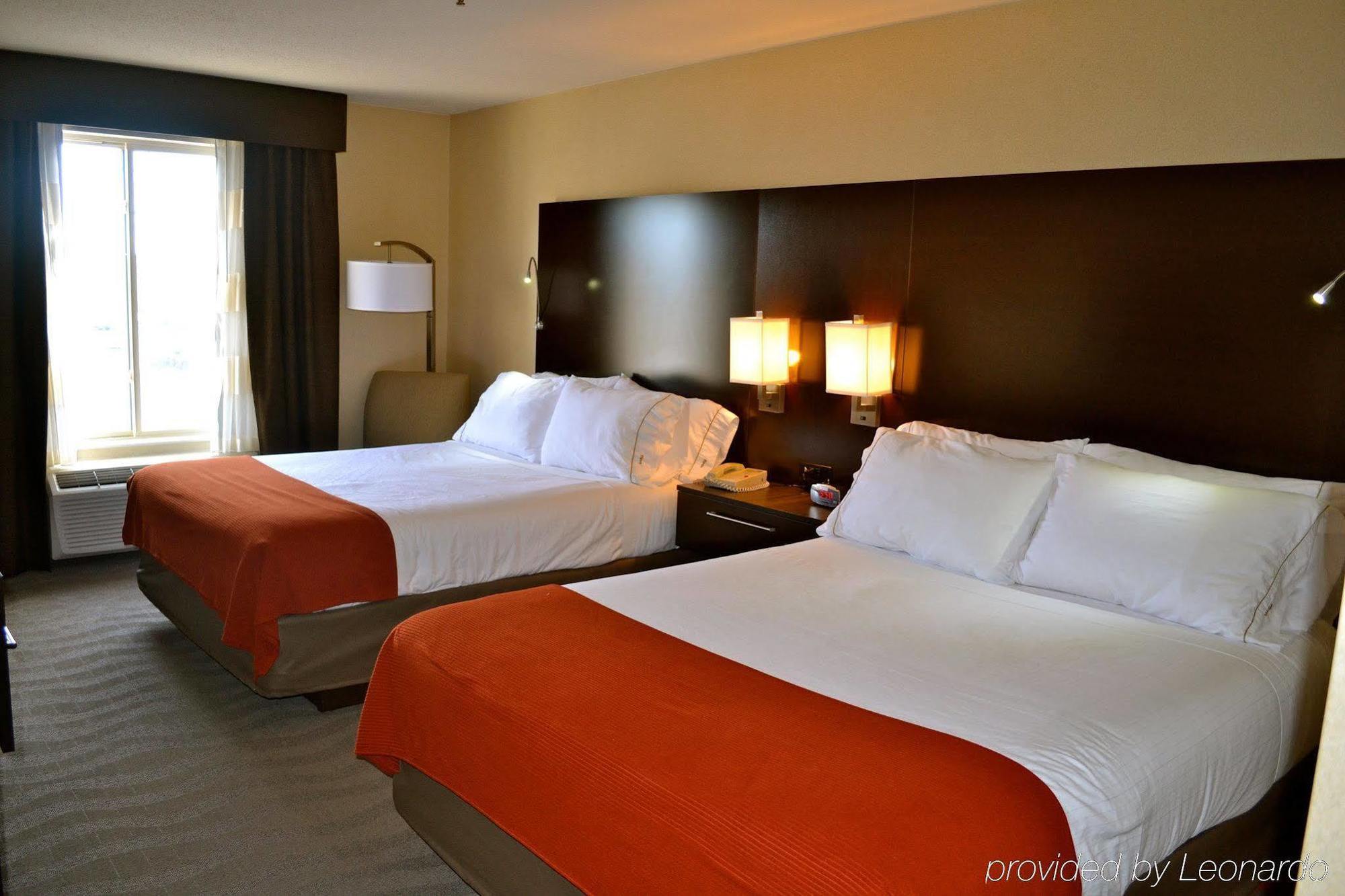 Holiday Inn Express Hotel & Suites Waterford By Ihg Eksteriør billede