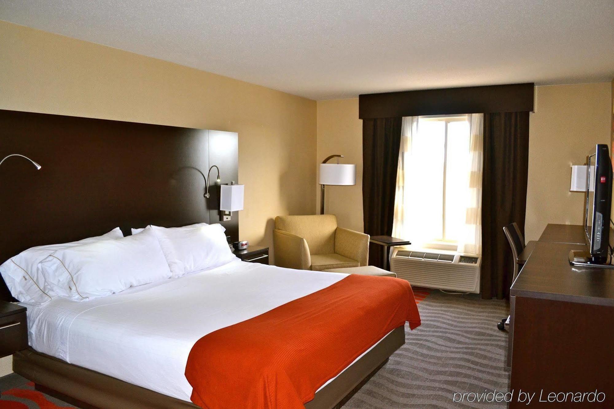 Holiday Inn Express Hotel & Suites Waterford By Ihg Eksteriør billede
